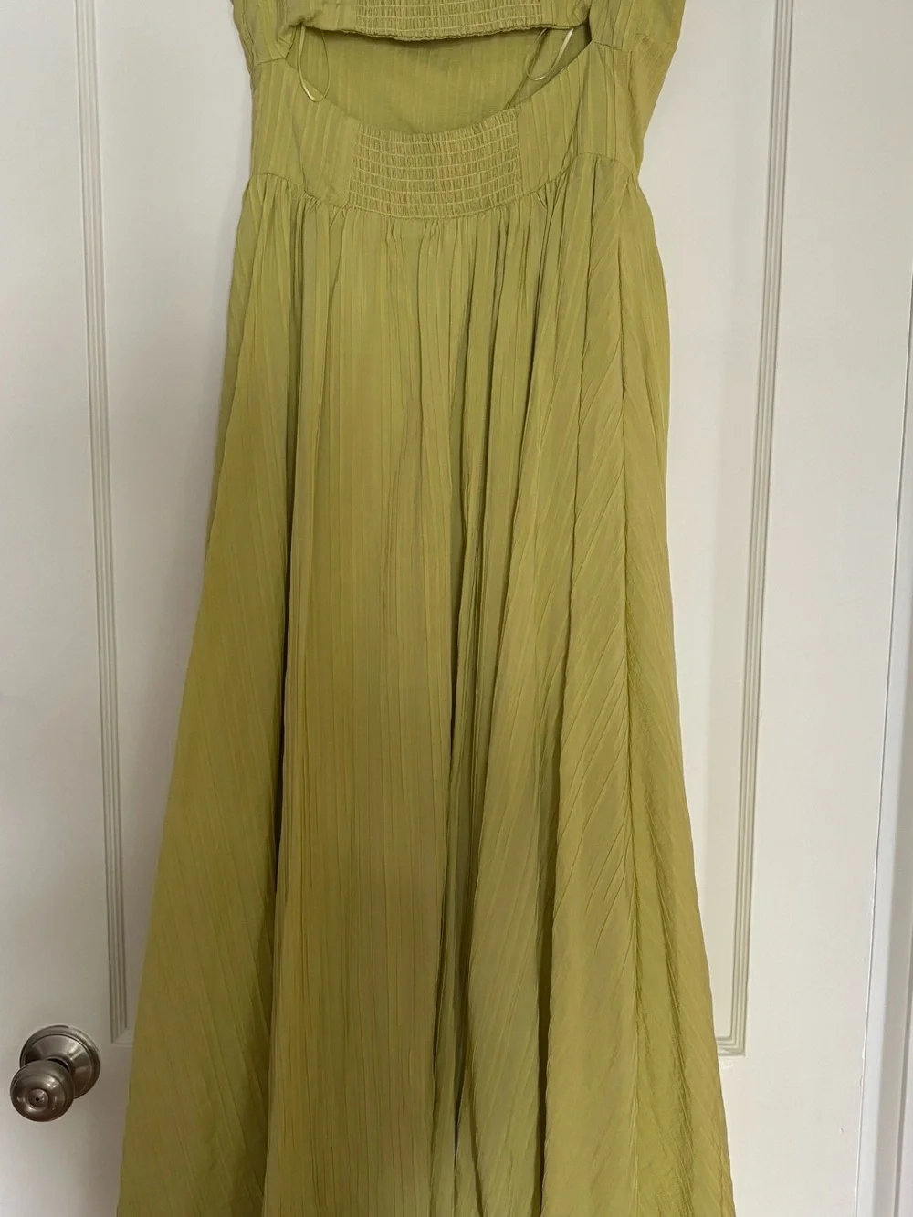 Astr The Label Strapless Smocked Midi Dress in Light Lime - Picture 4 of 5